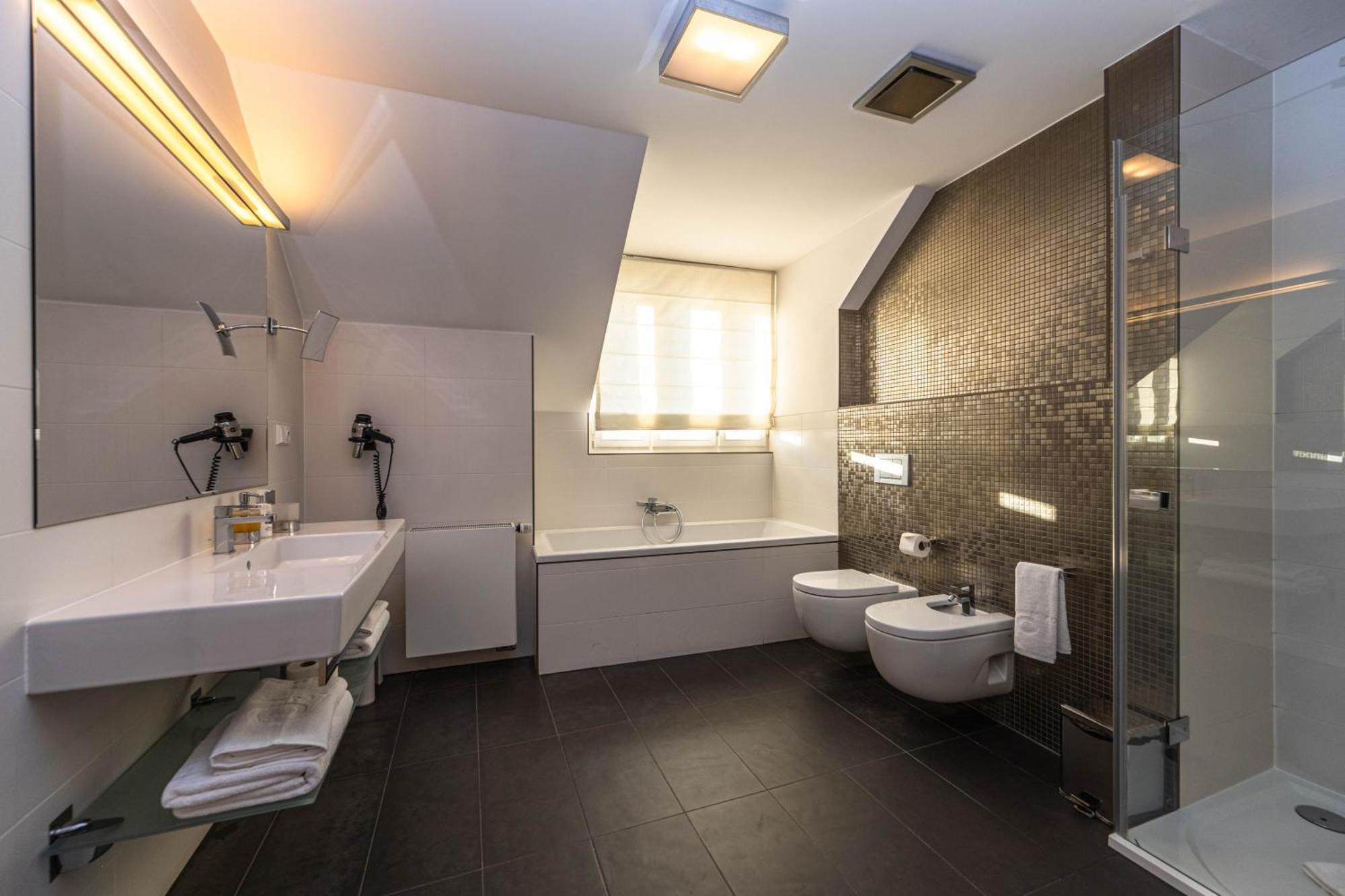 Romantic Suite View