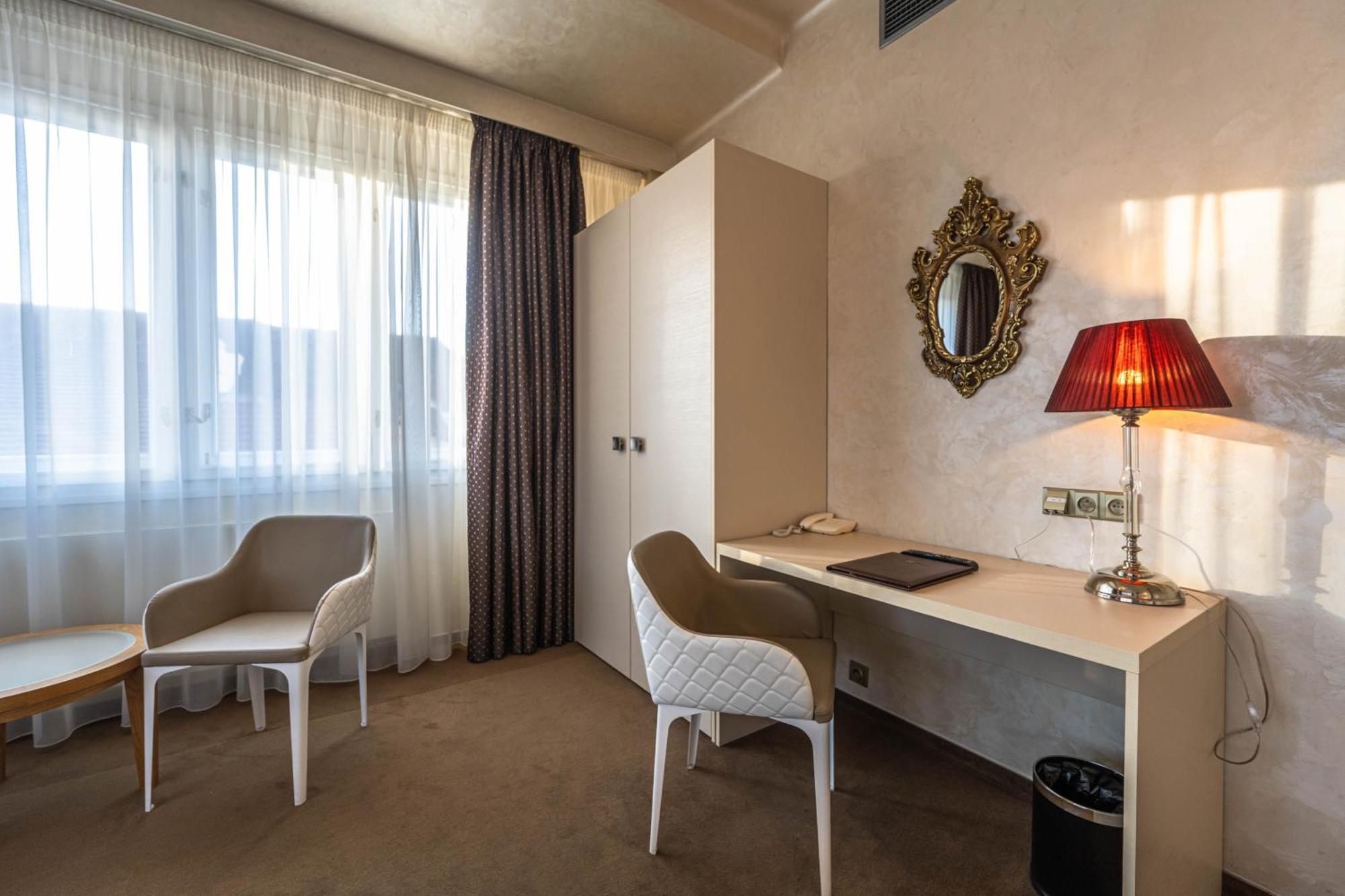 Luxury Two-Bedroom Suite Balcony