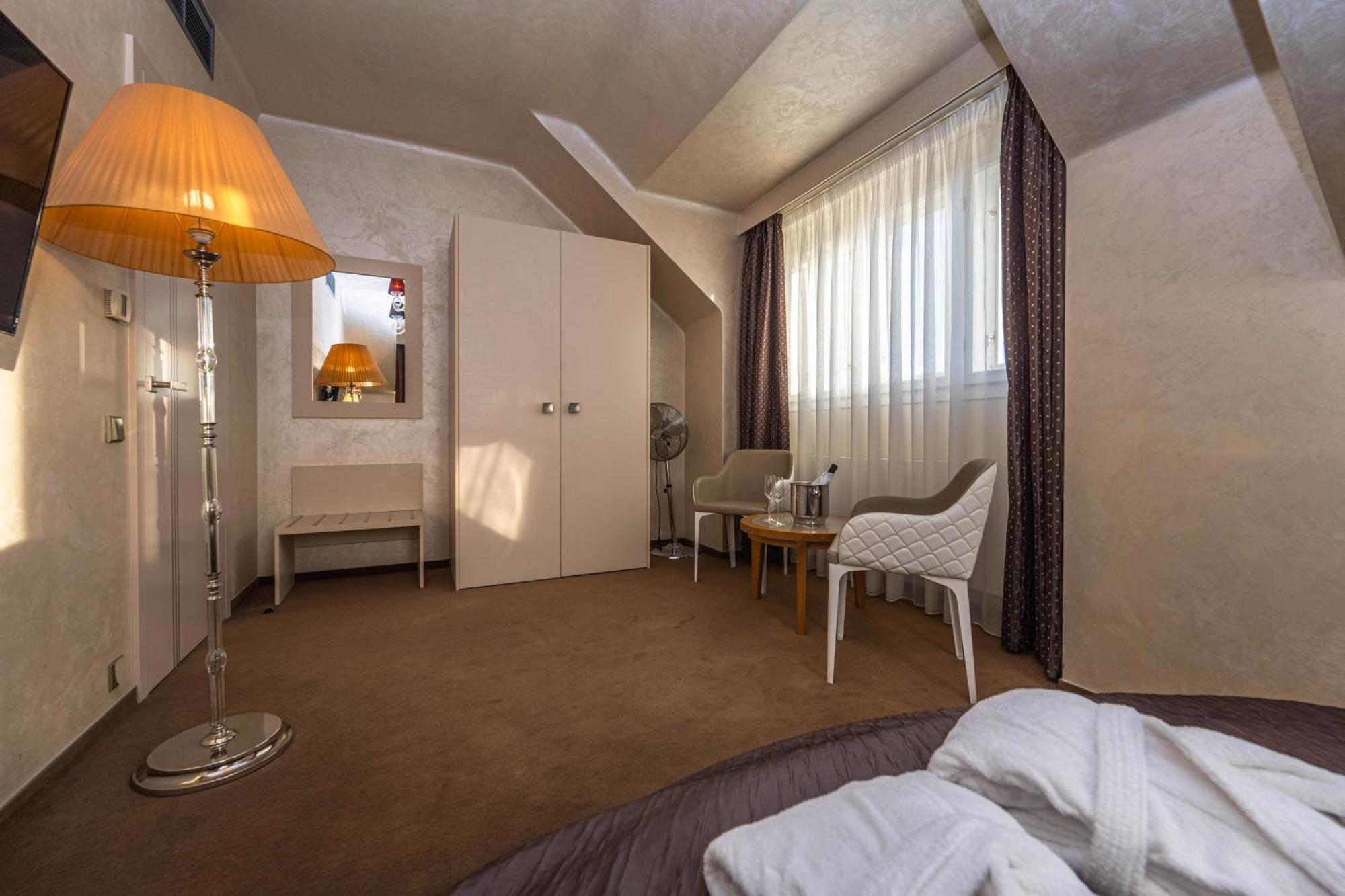 Romantic Suite View