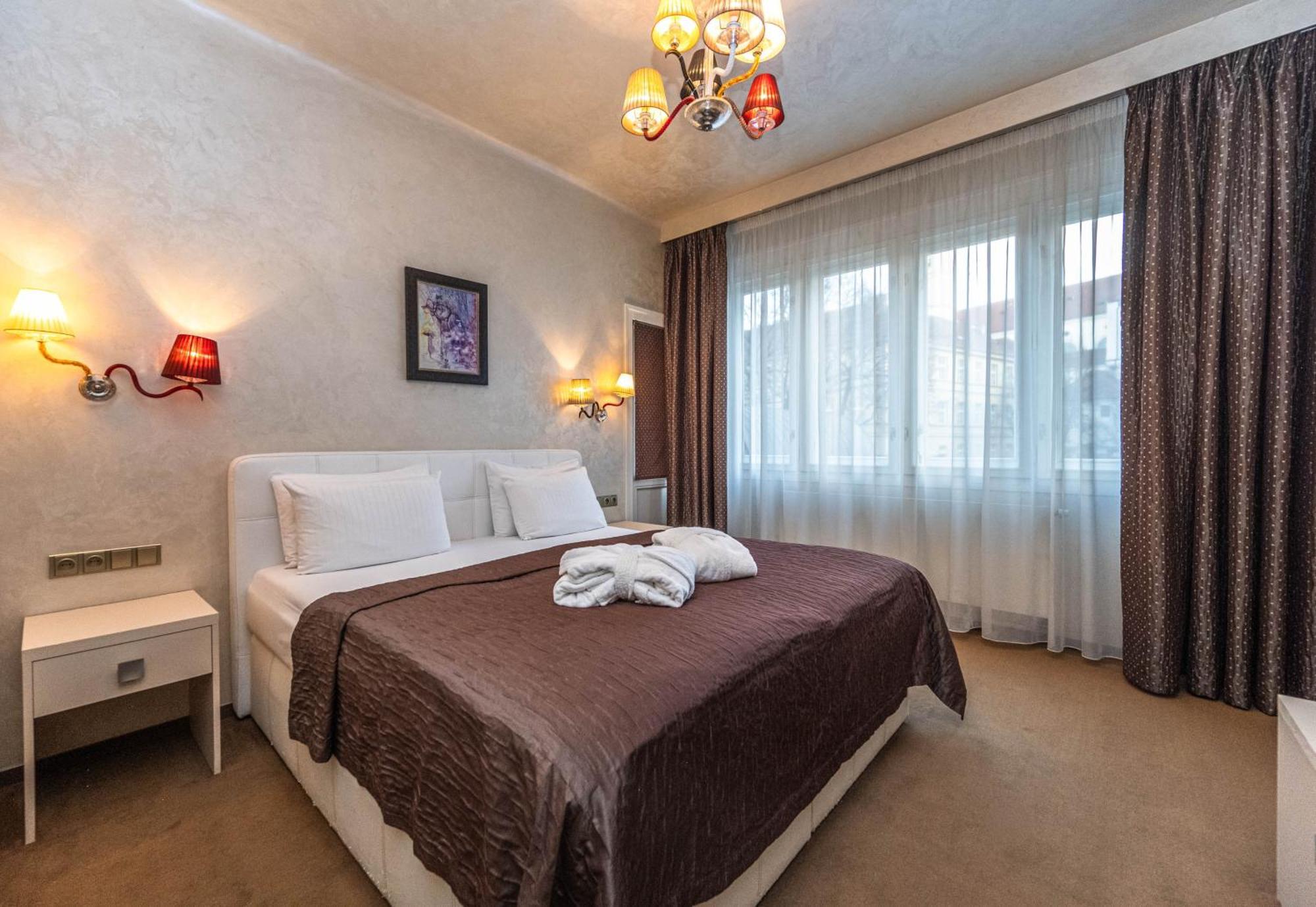 Luxury Two-Bedroom Suite Balcony