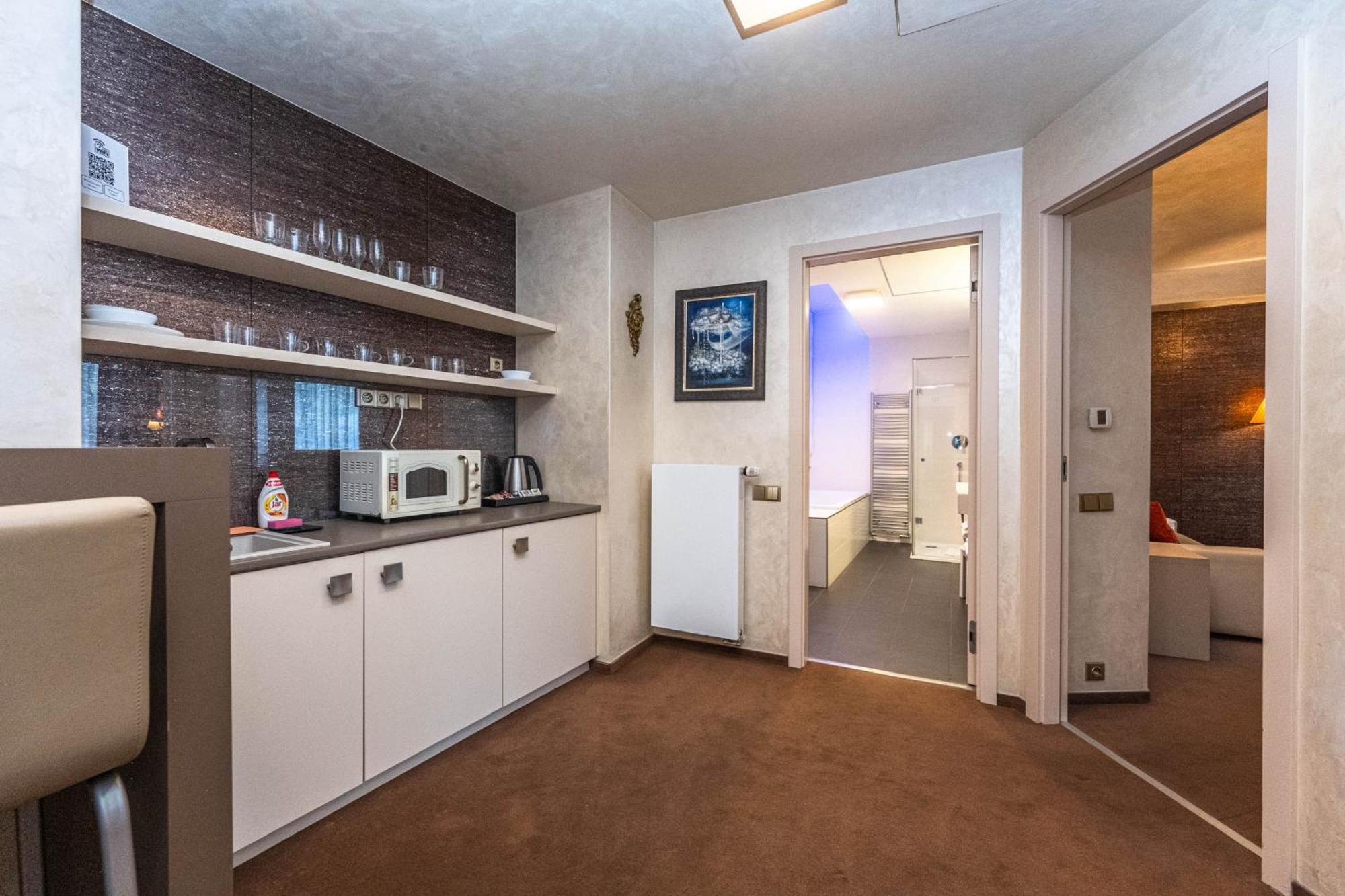 Luxury Two-Bedroom Suite Balcony